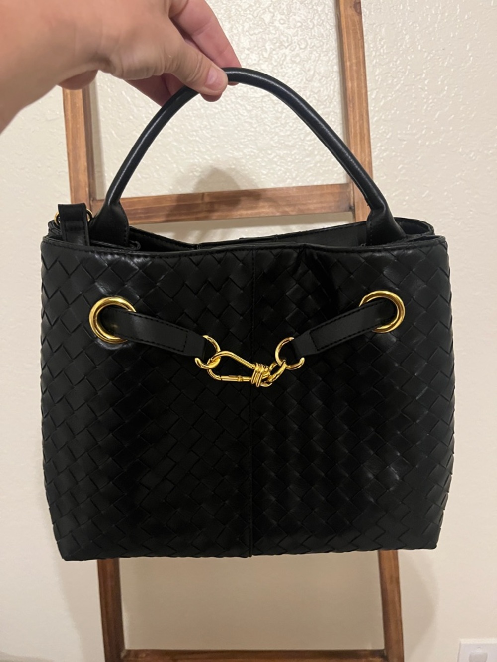 Black woven fashion bag - Picture 6 of 8
